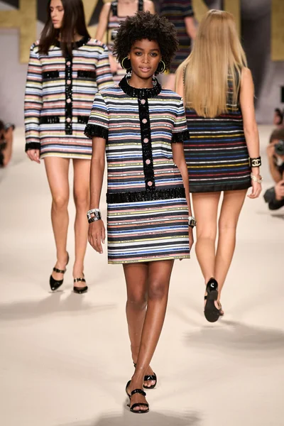 Look 33